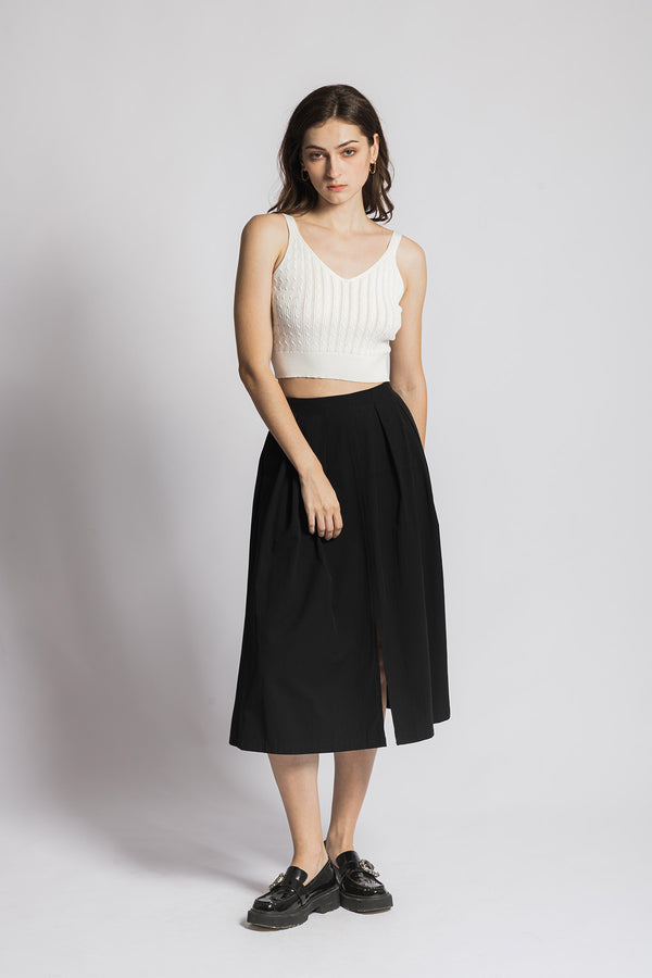 Calrinne V Neck Cropped Knitted Tank Top