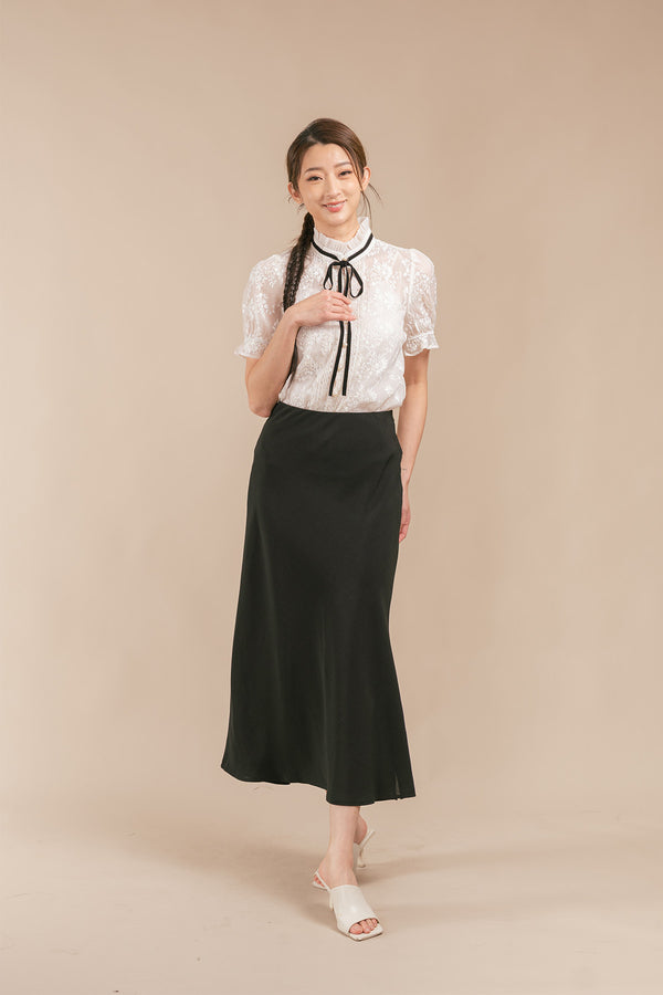 Korlitta Floral Embroidered Blouse and Inner Set