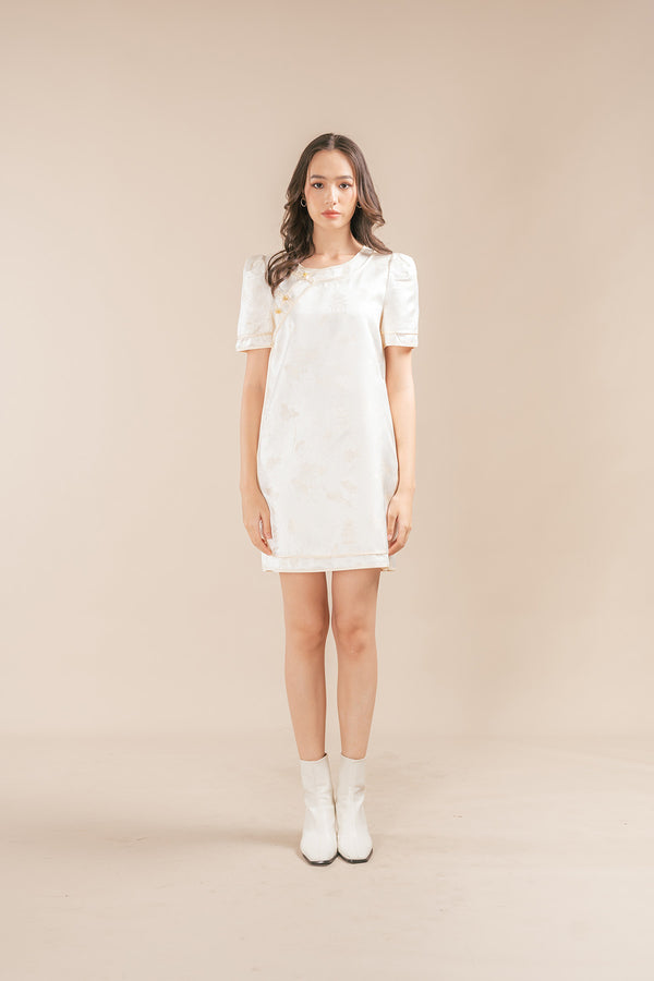 Ningyue Embroidered Silk Short Cheongsam Dress