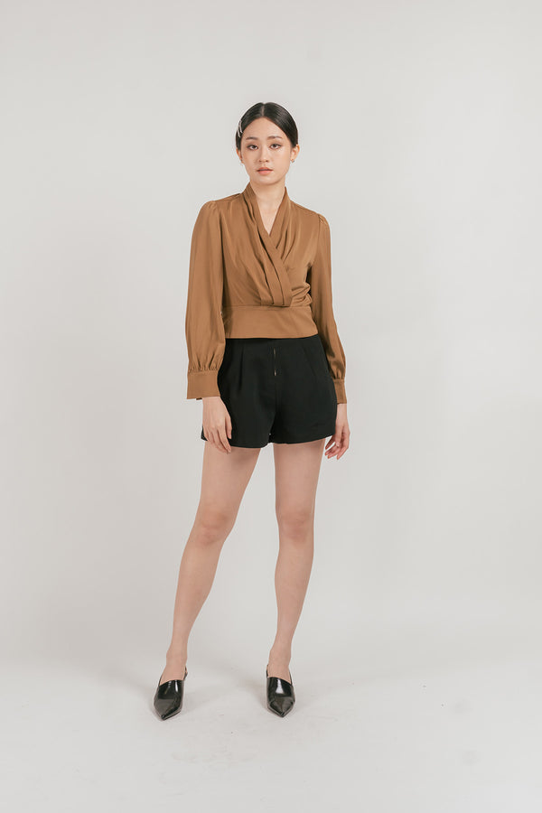 Rachiessa Cropped Pleated Long Sleeve Blouse
